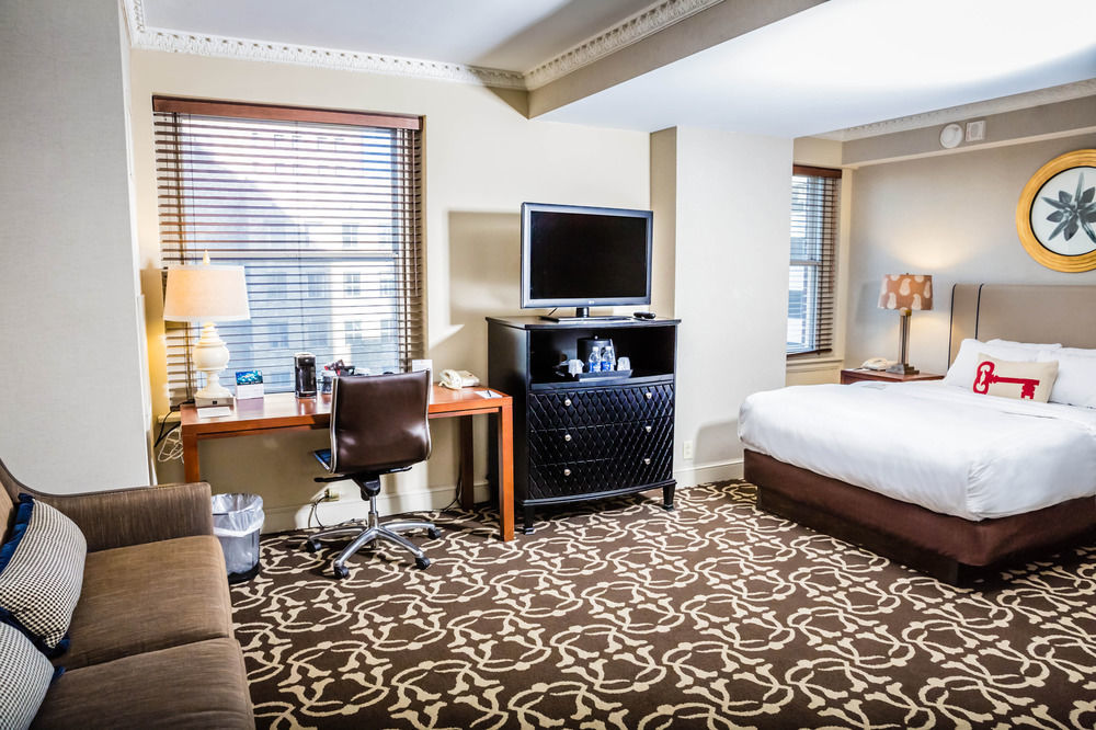 Hotel Phillips Kansas City, Curio Collection By Hilton Екстер'єр фото